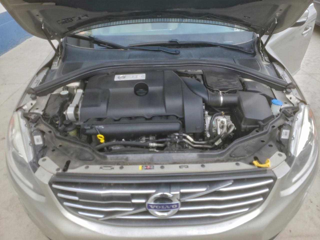 2015 VOLVO XC60 T6 PREMIER+ photo 11