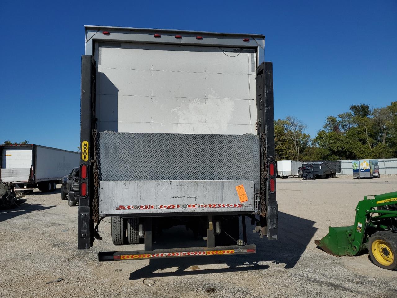 2017 FREIGHTLINER M2 106 MEDIUM DUTY photo 6