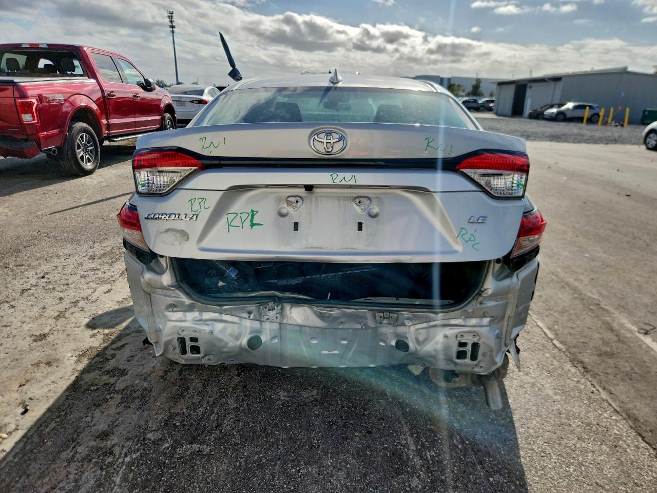 2023 TOYOTA COROLLA LE photo 6