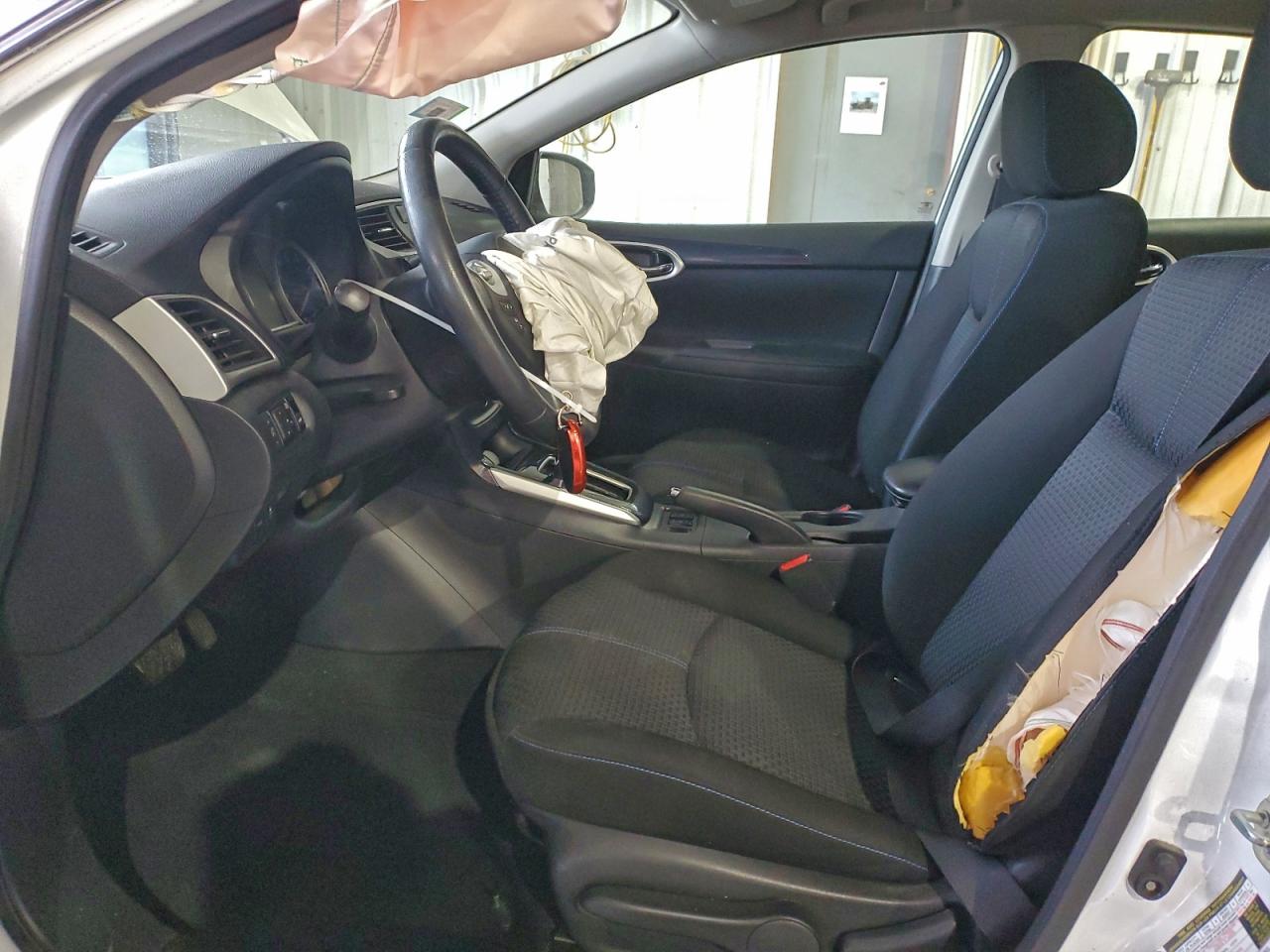 2019 NISSAN SENTRA S photo 7