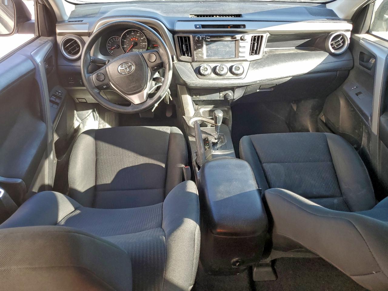 2016 TOYOTA RAV4 LE photo 8