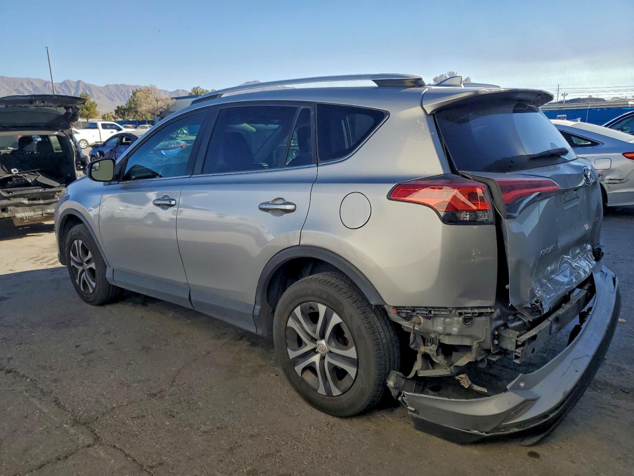 2016 TOYOTA RAV4 LE photo 2