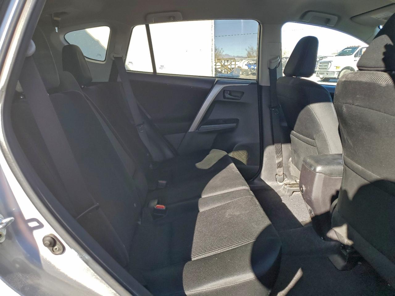 2016 TOYOTA RAV4 LE photo 11