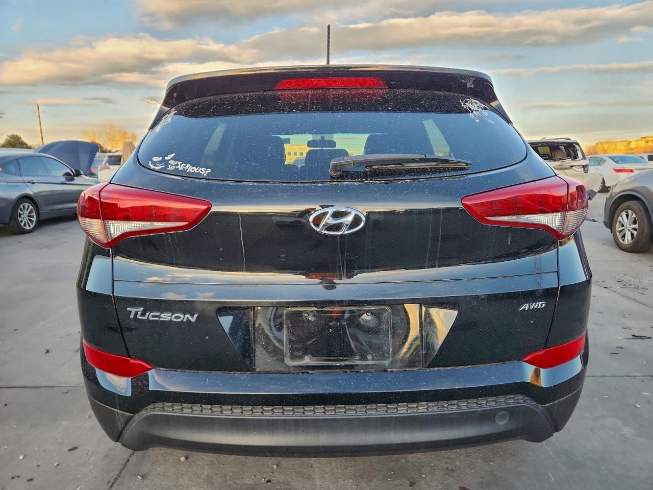 2018 HYUNDAI TUCSON SE photo 6