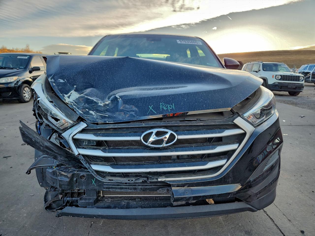 2018 HYUNDAI TUCSON SE photo 5