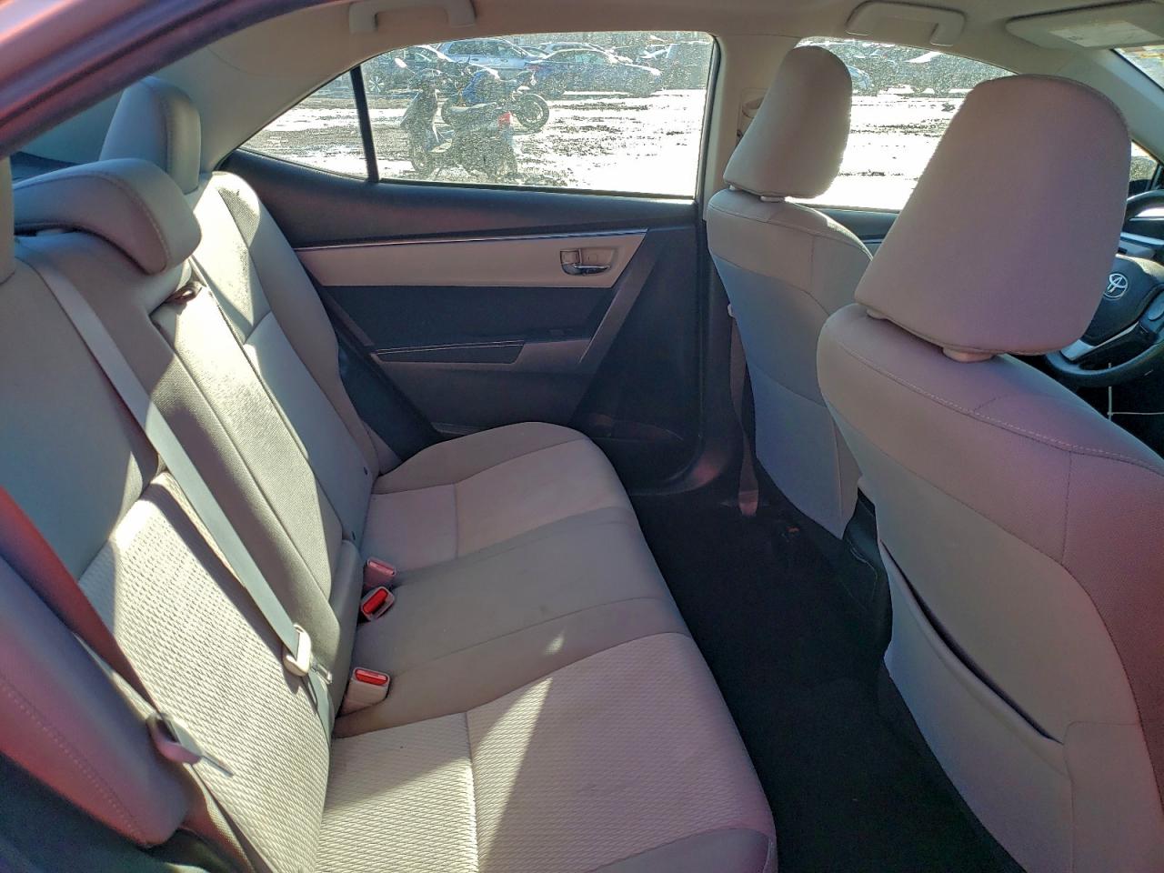 2015 TOYOTA COROLLA L photo 10