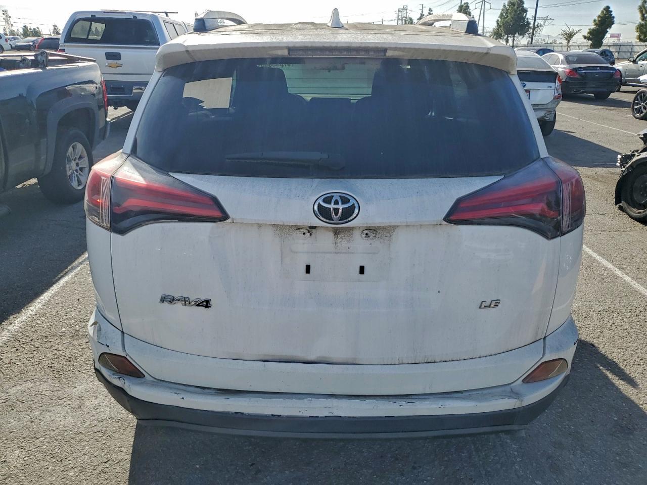 2017 TOYOTA RAV4 LE photo 11