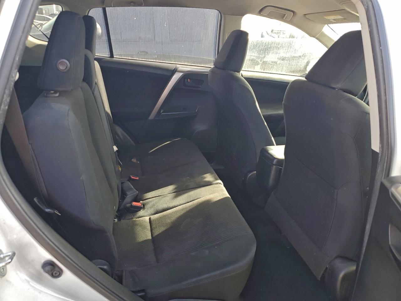 2017 TOYOTA RAV4 LE photo 19