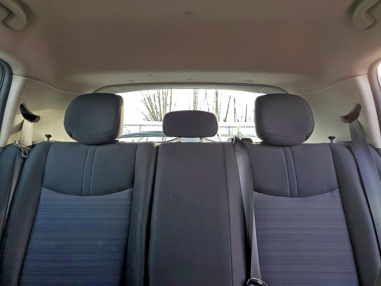 2022 NISSAN LEAF SV photo 19