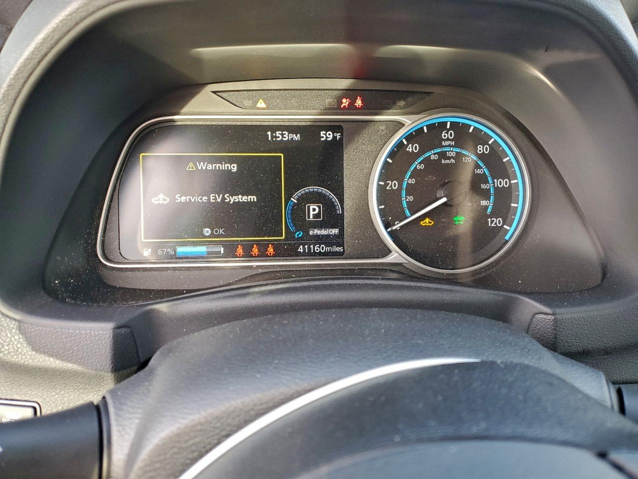 2022 NISSAN LEAF SV photo 17