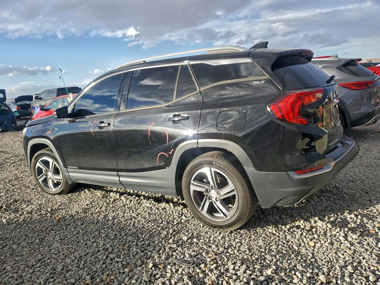 2019 GMC TERRAIN SLT photo 2