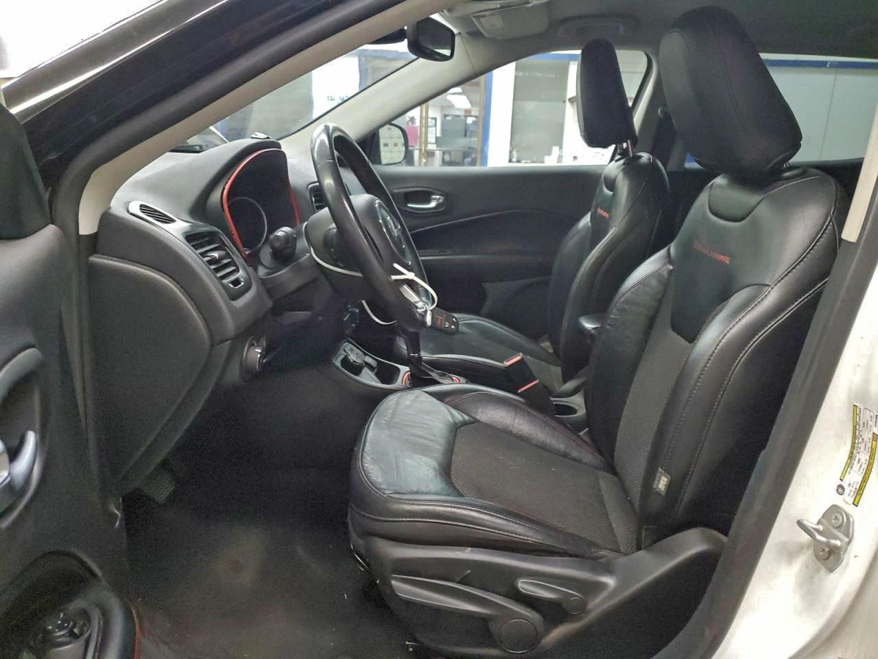 2021 JEEP COMPASS TRAILHAWK photo 13