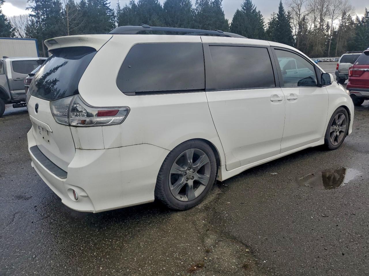 2014 TOYOTA SIENNA SPORT photo 7