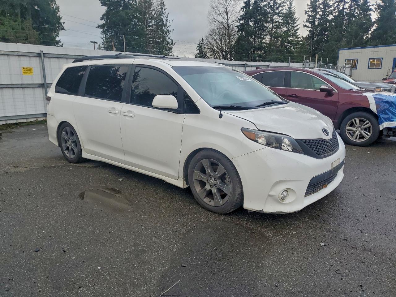 2014 TOYOTA SIENNA SPORT photo 10