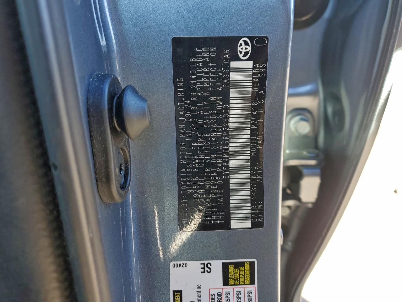 2024 TOYOTA COROLLA LE photo 34