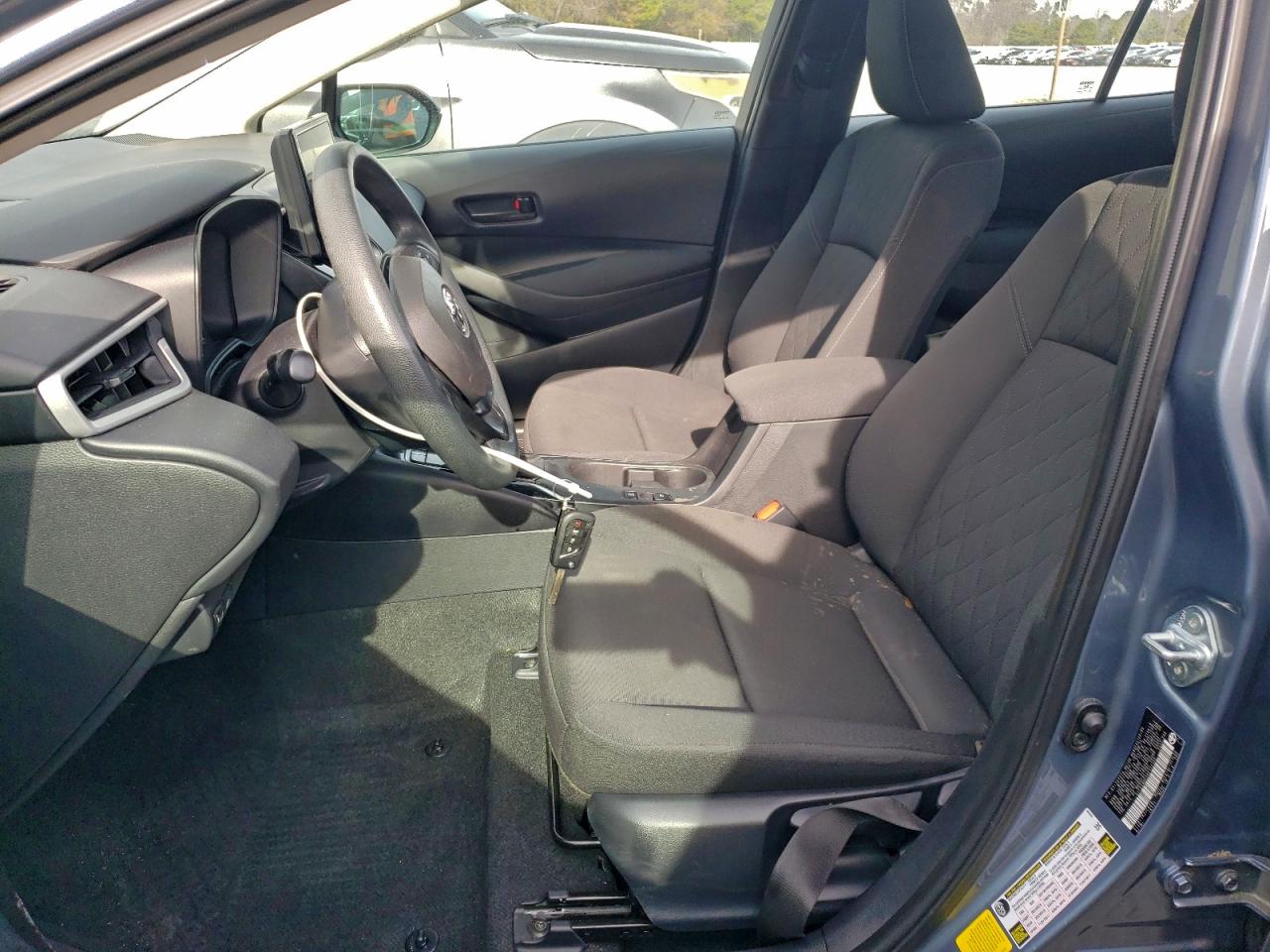 2024 TOYOTA COROLLA LE photo 19