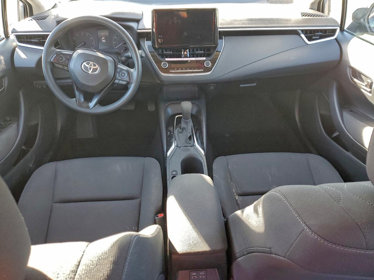 2024 TOYOTA COROLLA LE photo 22