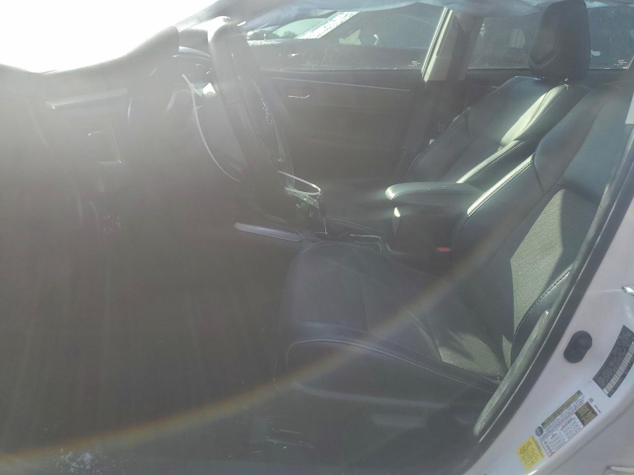 2015 TOYOTA COROLLA L photo 13