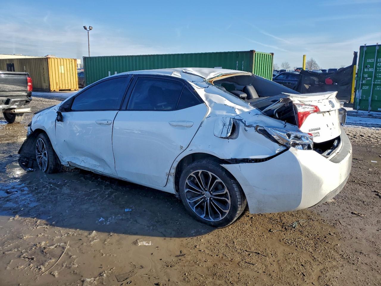2015 TOYOTA COROLLA L photo 3
