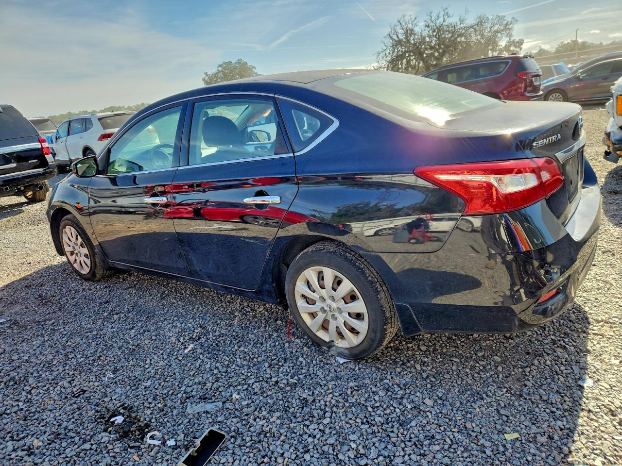 2018 NISSAN SENTRA S photo 2