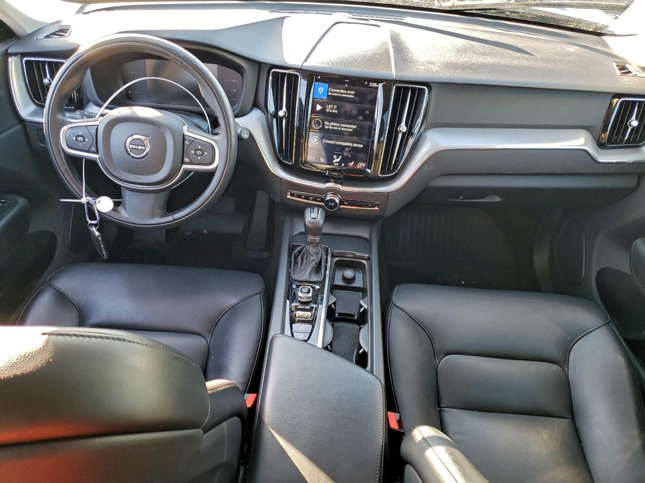2019 VOLVO XC60 T5 photo 8