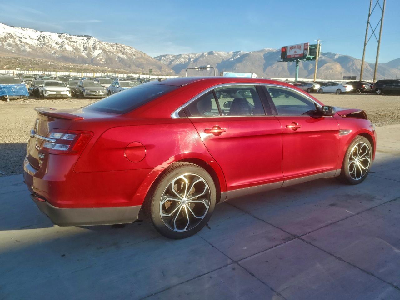 2016 FORD TAURUS SHO photo 5