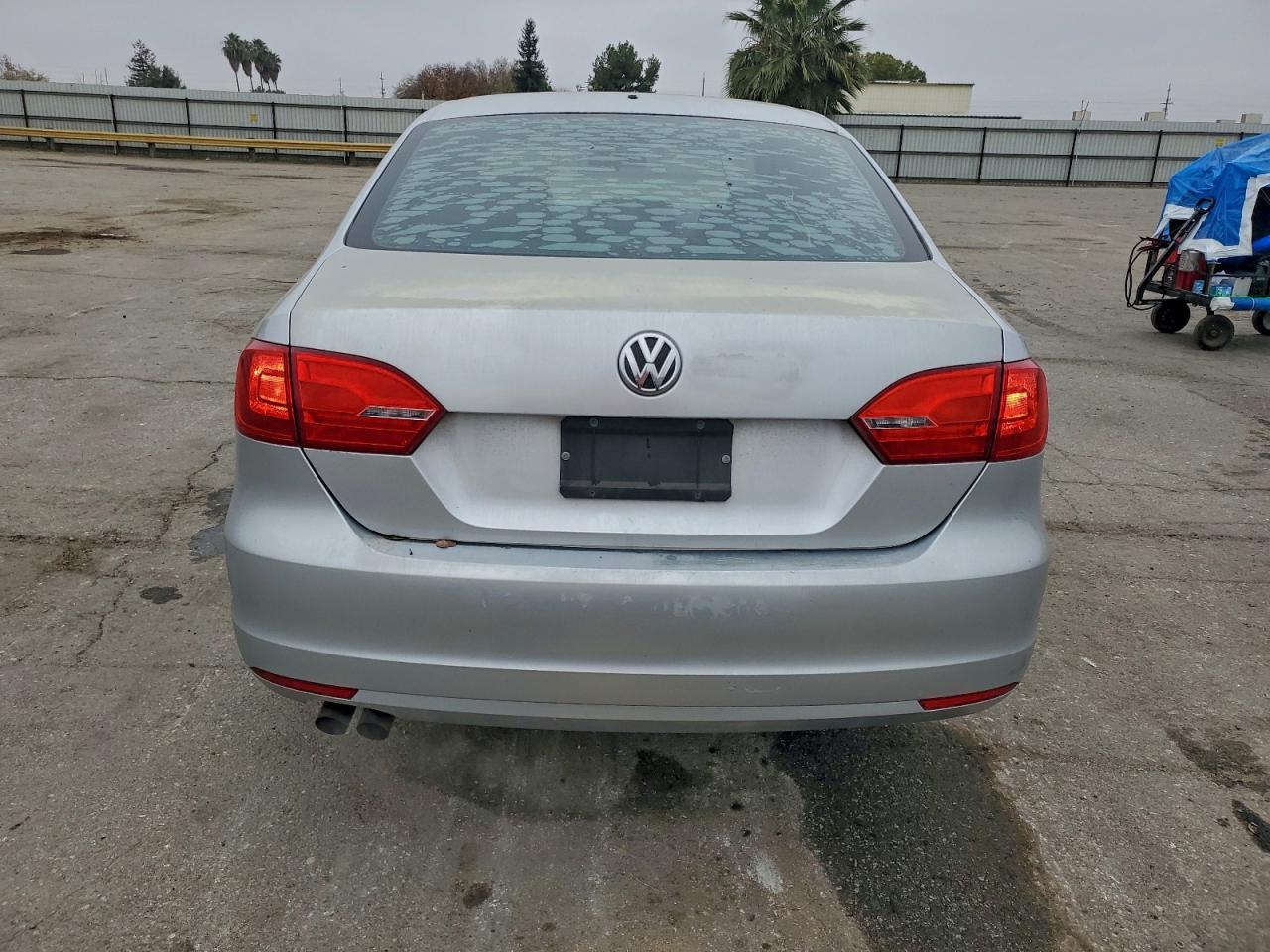 2012 VOLKSWAGEN JETTA SE photo 6