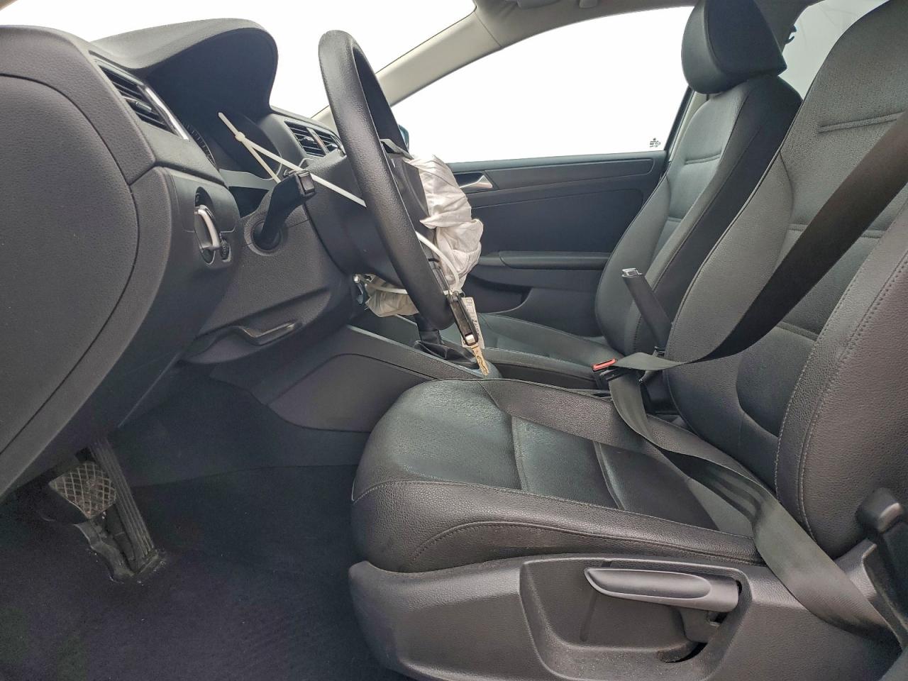 2012 VOLKSWAGEN JETTA SE photo 7