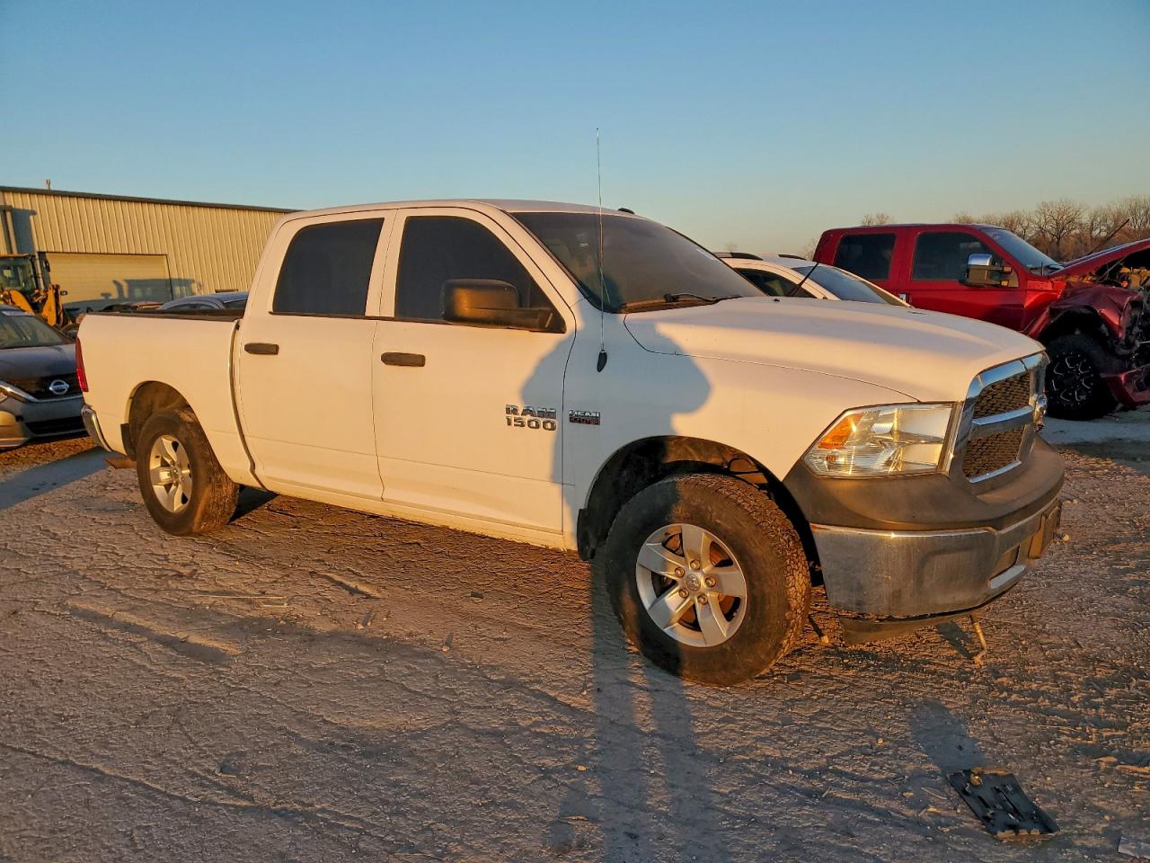 2016 RAM 1500 ST photo 4