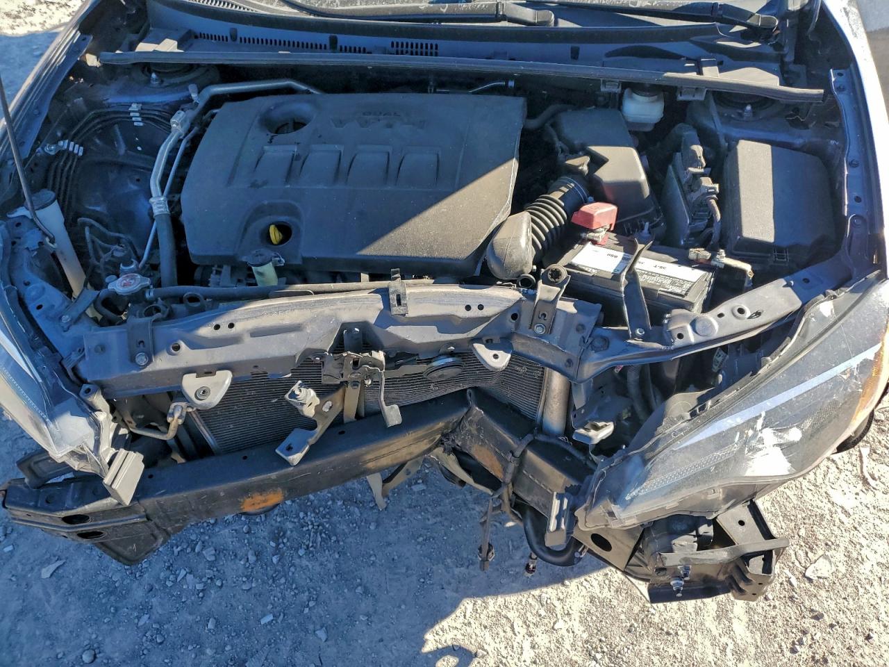 2019 TOYOTA COROLLA L photo 11
