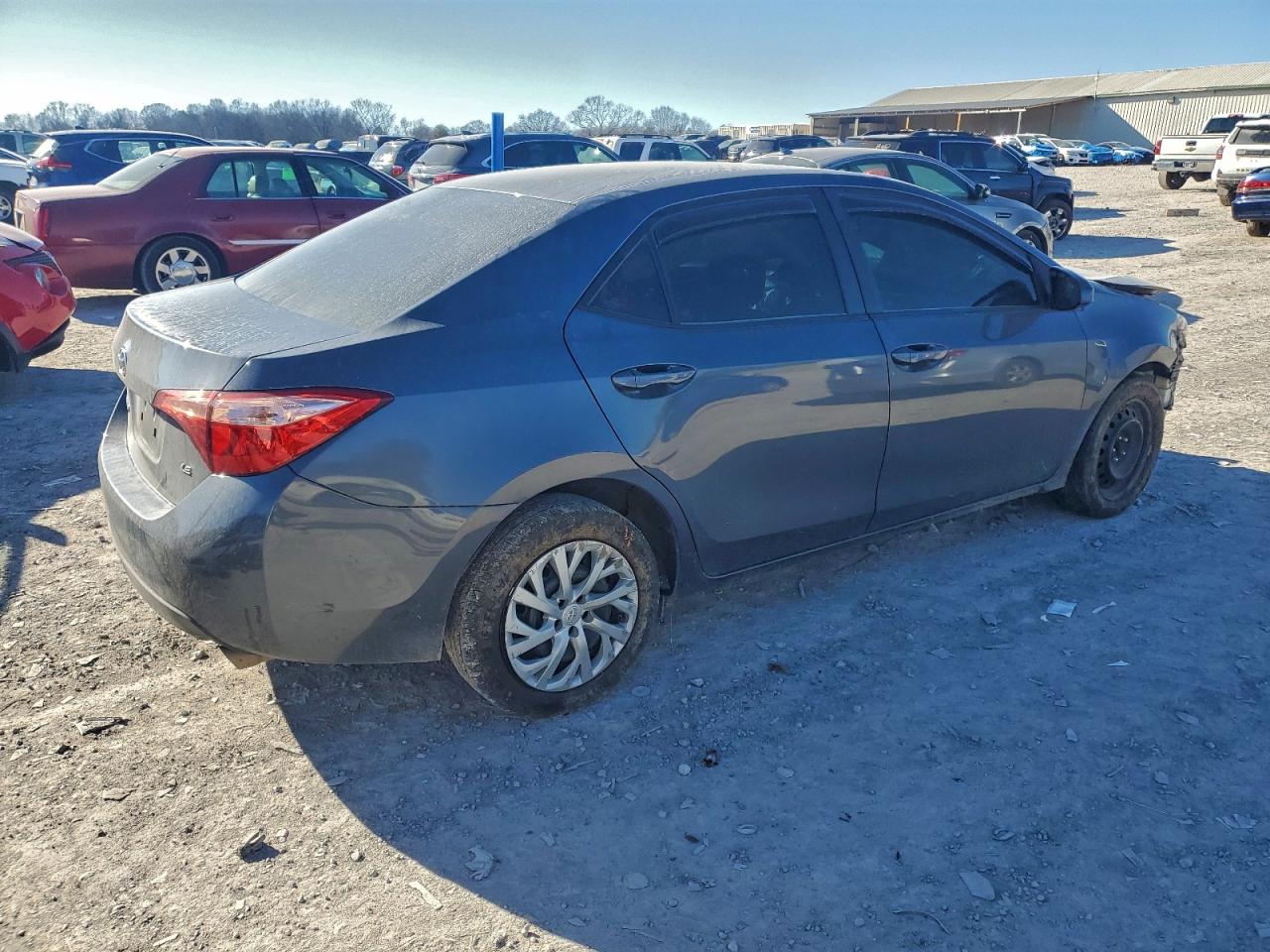 2019 TOYOTA COROLLA L photo 3