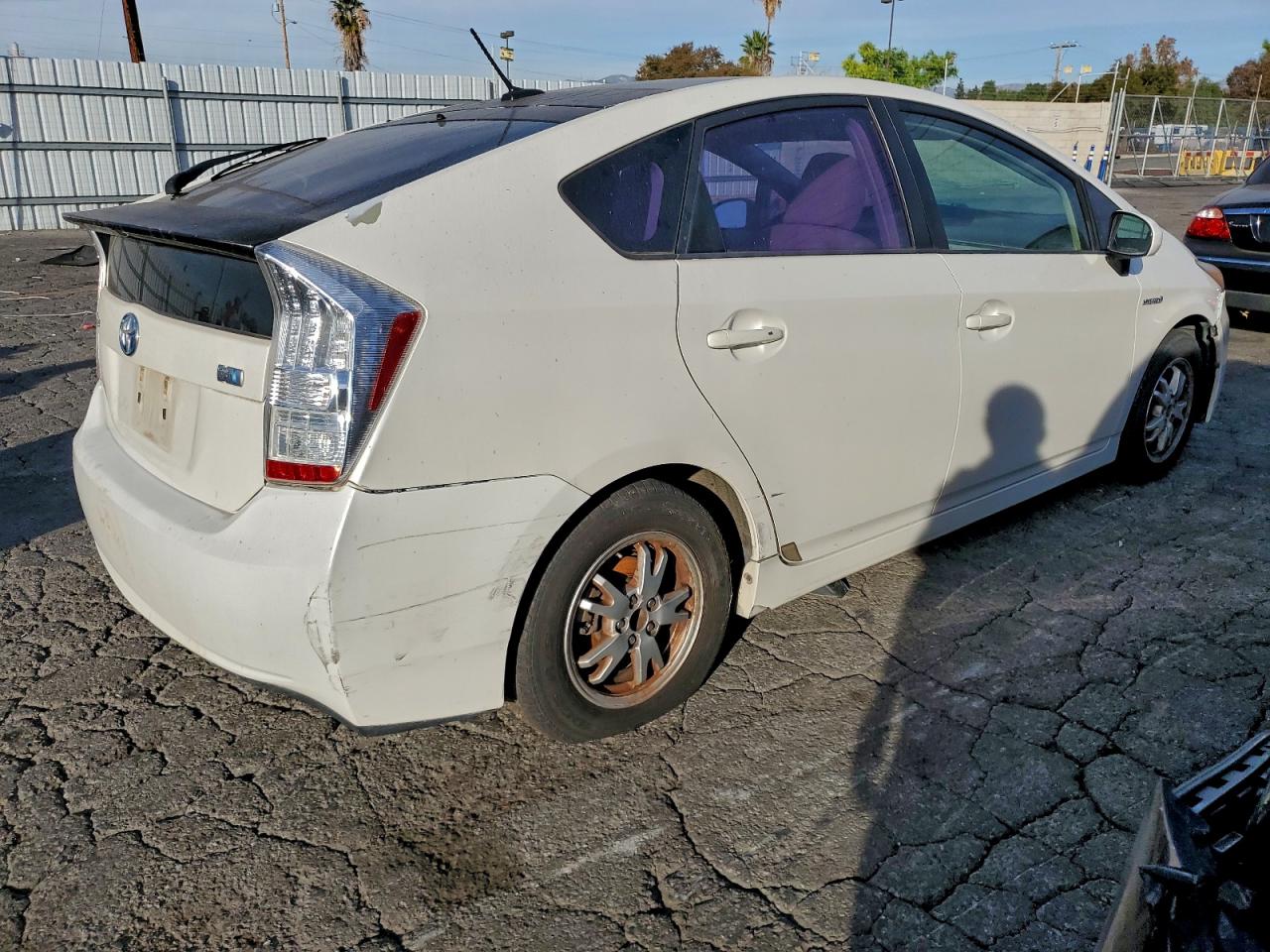 2010 TOYOTA PRIUS photo 3