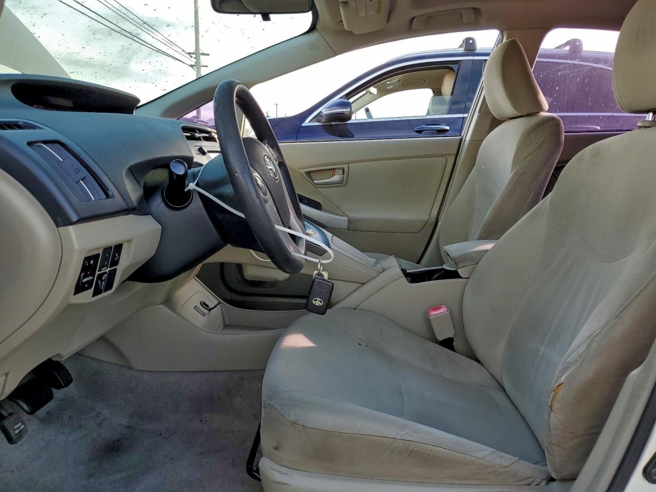 2010 TOYOTA PRIUS photo 7