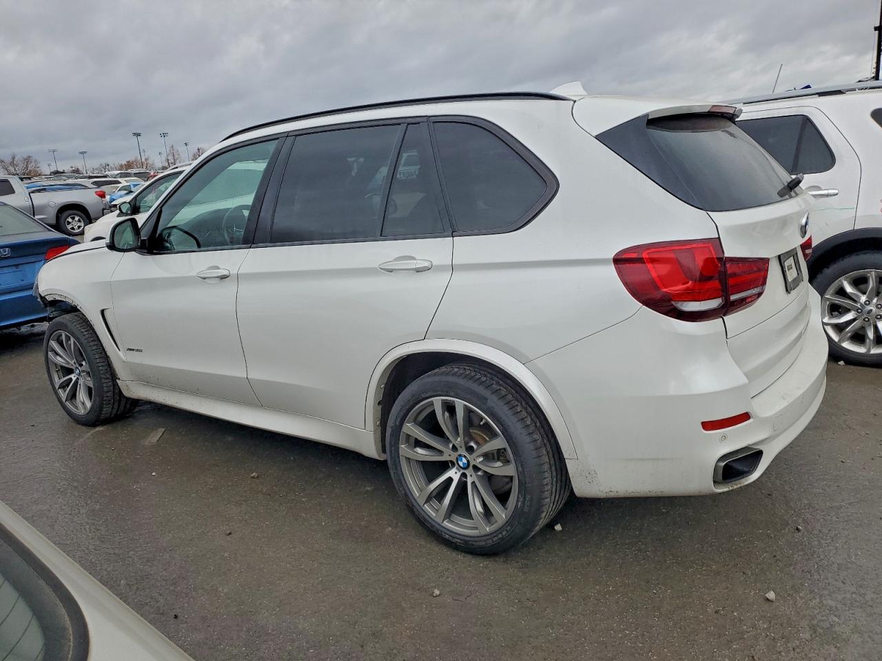2016 BMW X5 XDRIVE35I photo 2