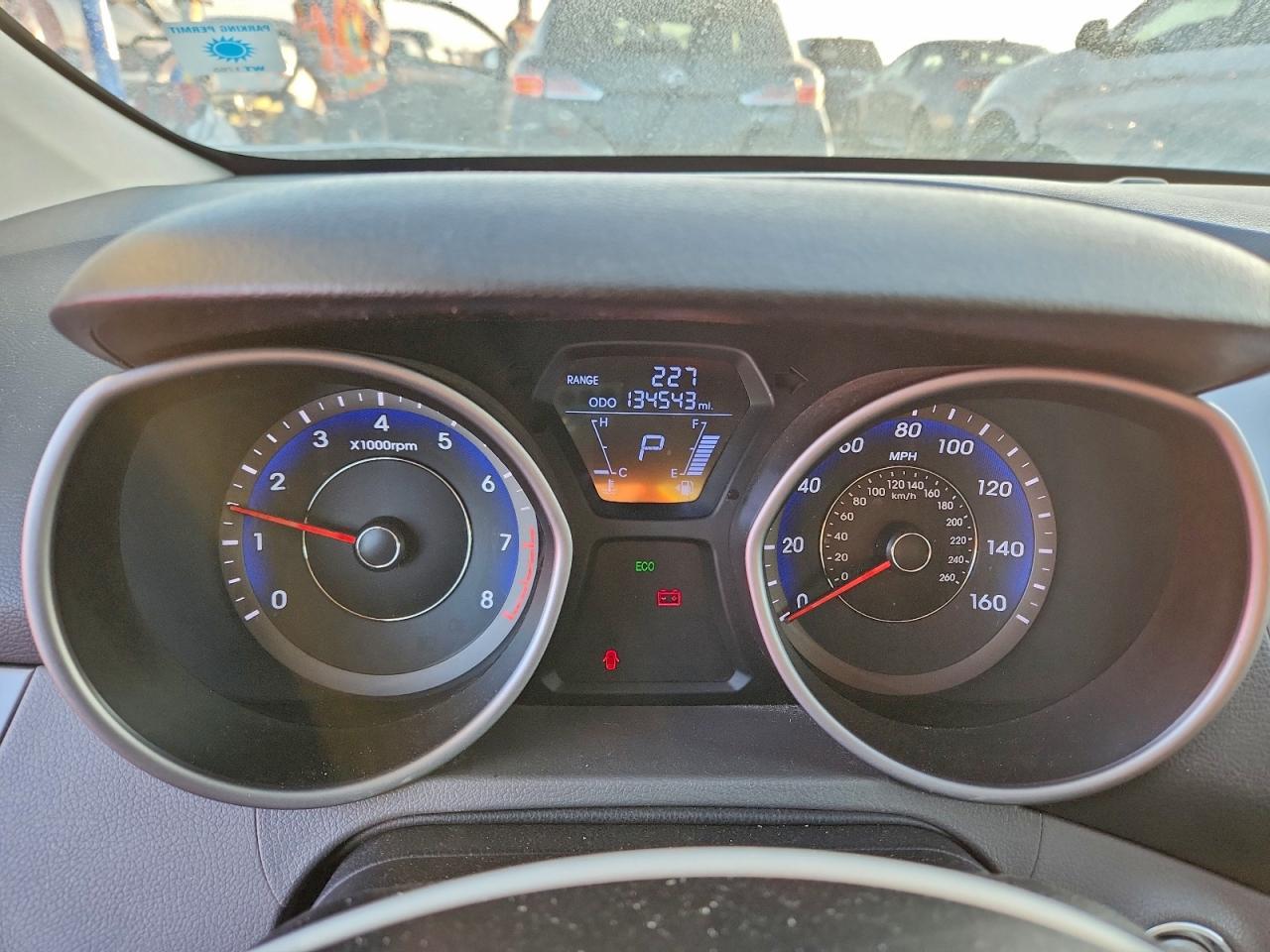2012 HYUNDAI ELANTRA GLS photo 9