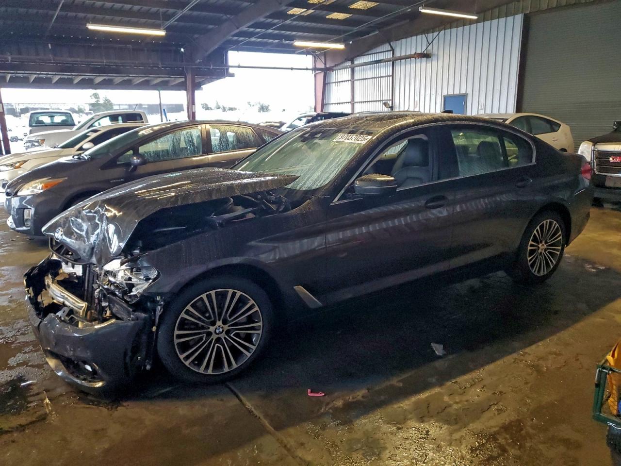 2019 BMW 530