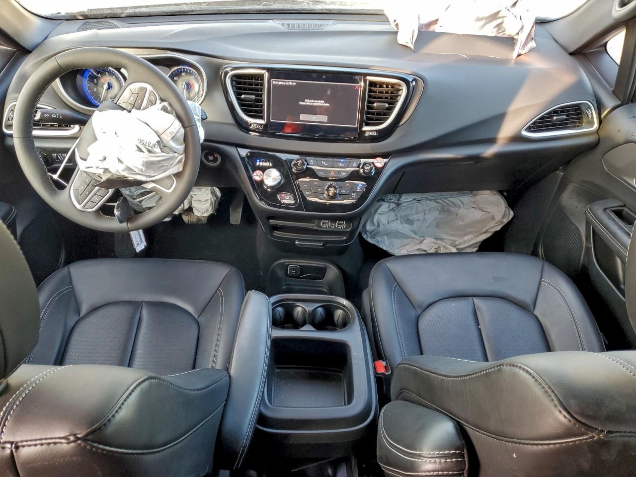 2025 CHRYSLER PACIFICA SELECT photo 8