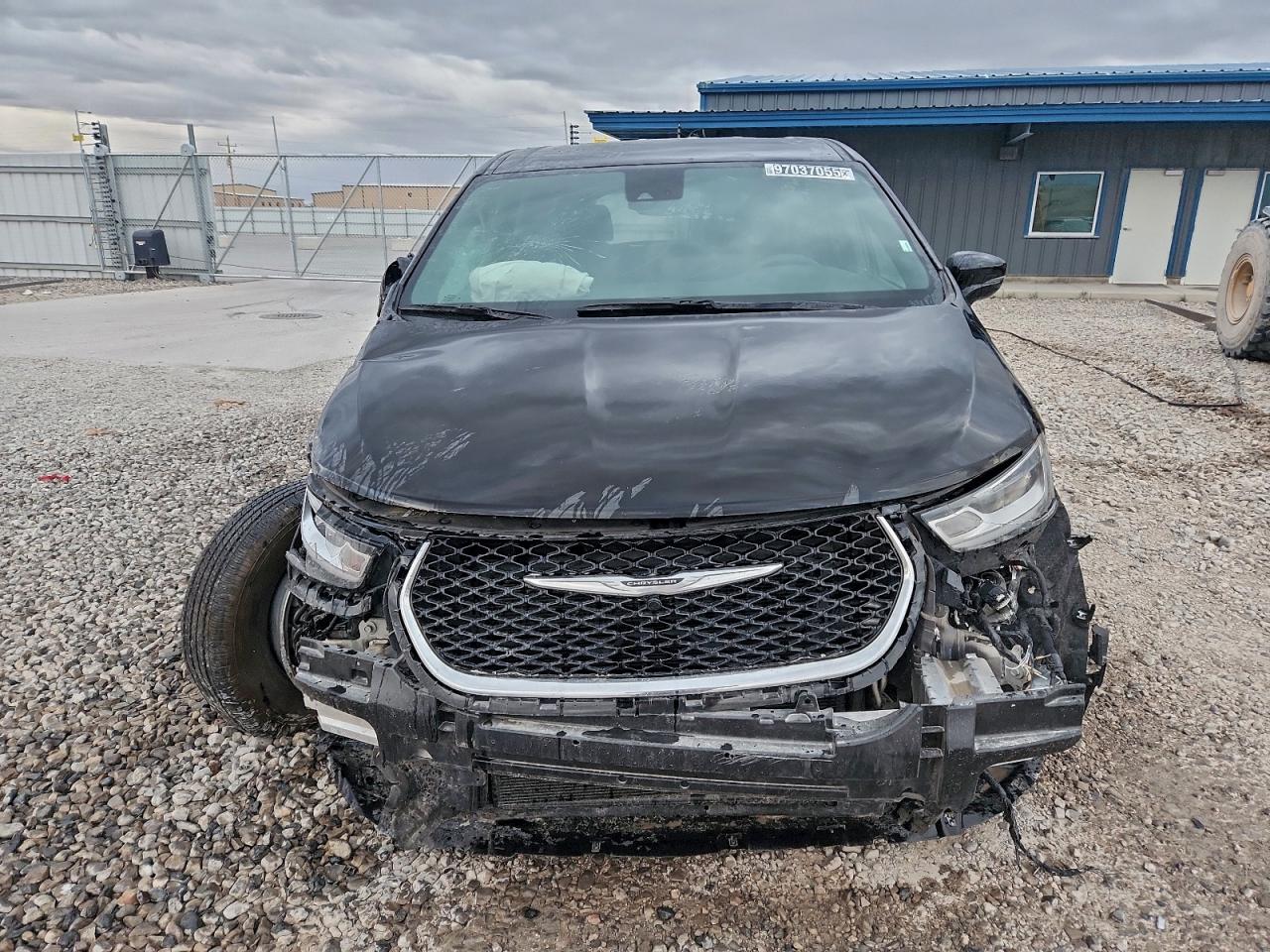 2025 CHRYSLER PACIFICA SELECT photo 5