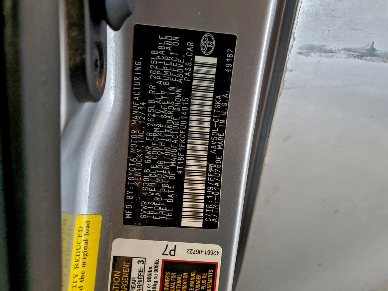 2015 TOYOTA CAMRY LE photo 12