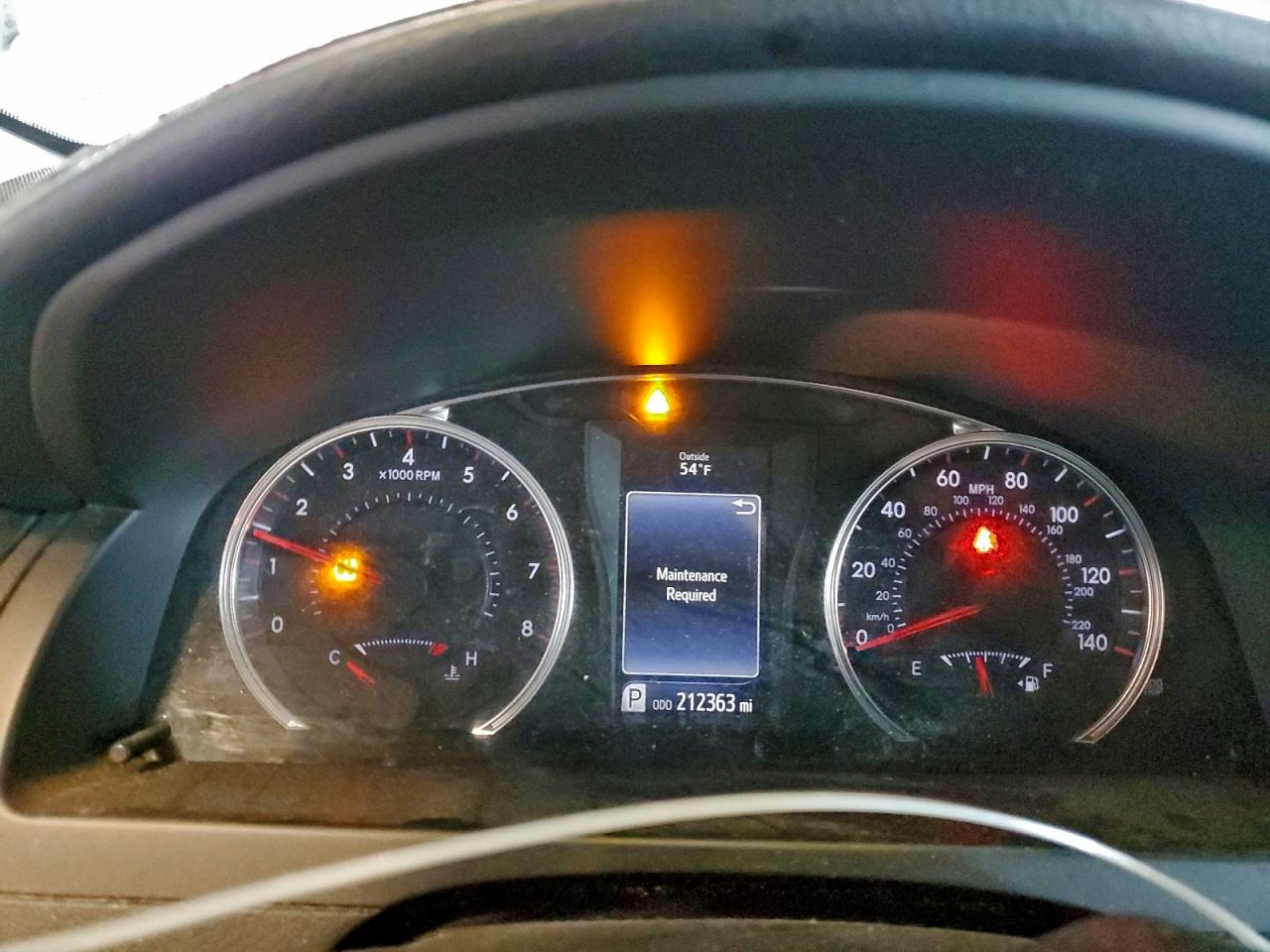 2015 TOYOTA CAMRY LE photo 9