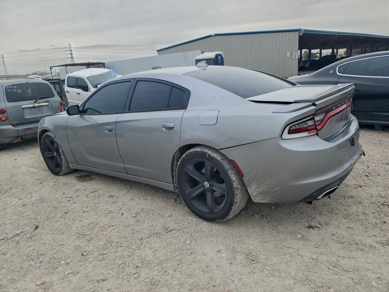 2015 DODGE CHARGER SXT photo 2
