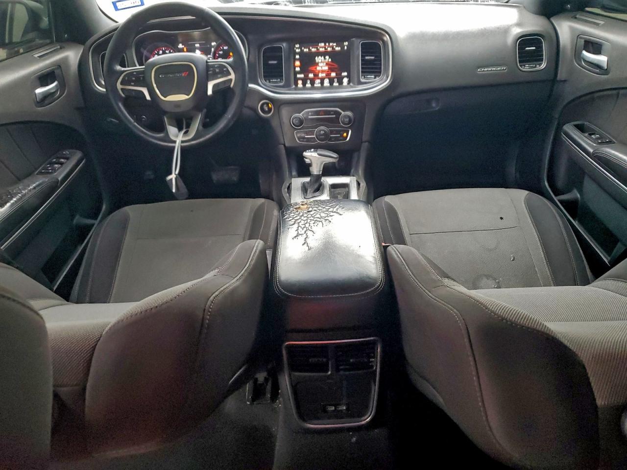 2015 DODGE CHARGER SXT photo 8