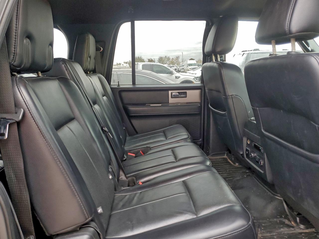 2017 FORD EXPEDITION EL XLT photo 11