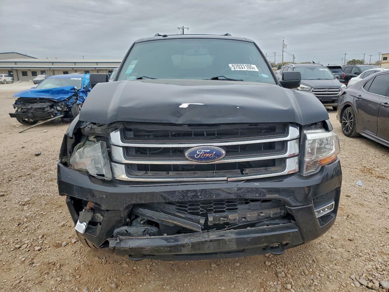 2017 FORD EXPEDITION EL XLT photo 5