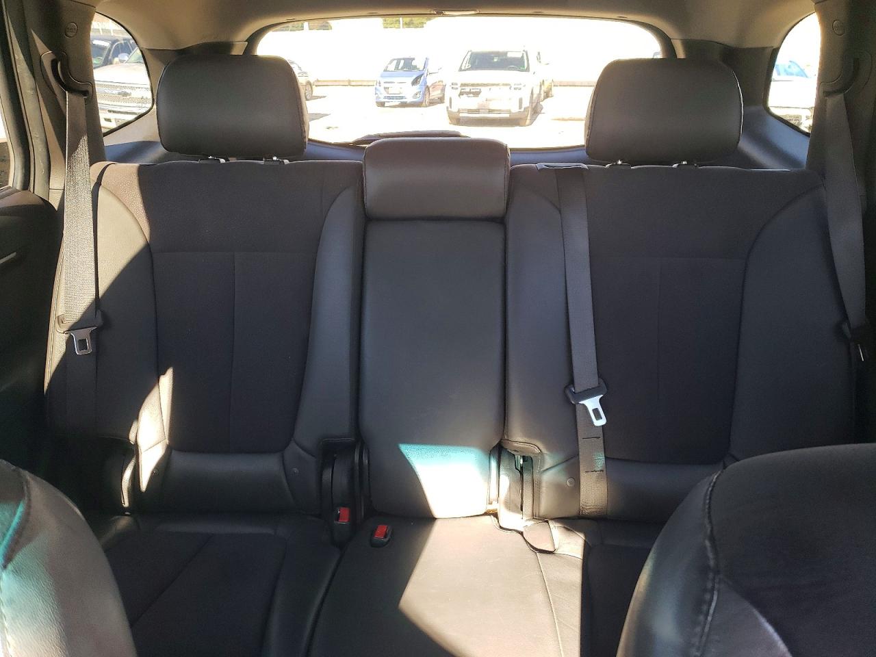 2011 HYUNDAI SANTA FE SE photo 10