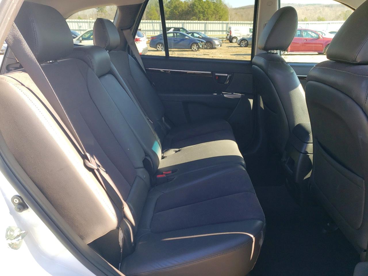 2011 HYUNDAI SANTA FE SE photo 11