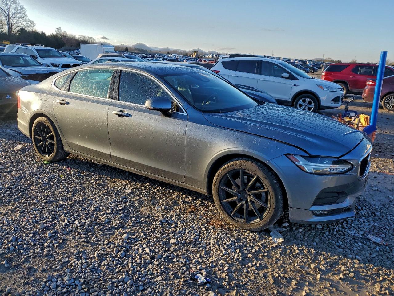 2018 VOLVO S90 T5 MOMENTUM photo 7