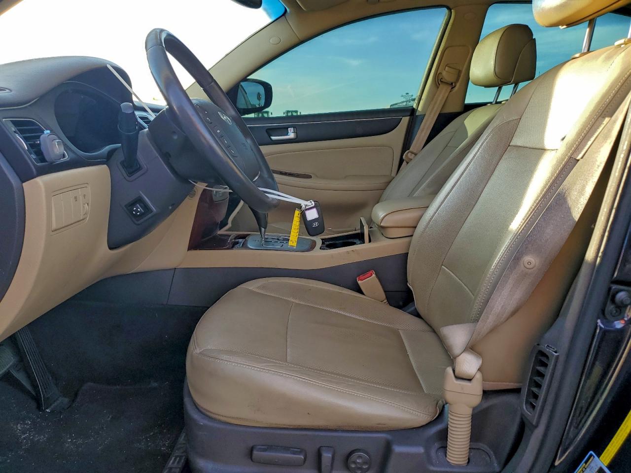 2012 HYUNDAI GENESIS 3.8L photo 13