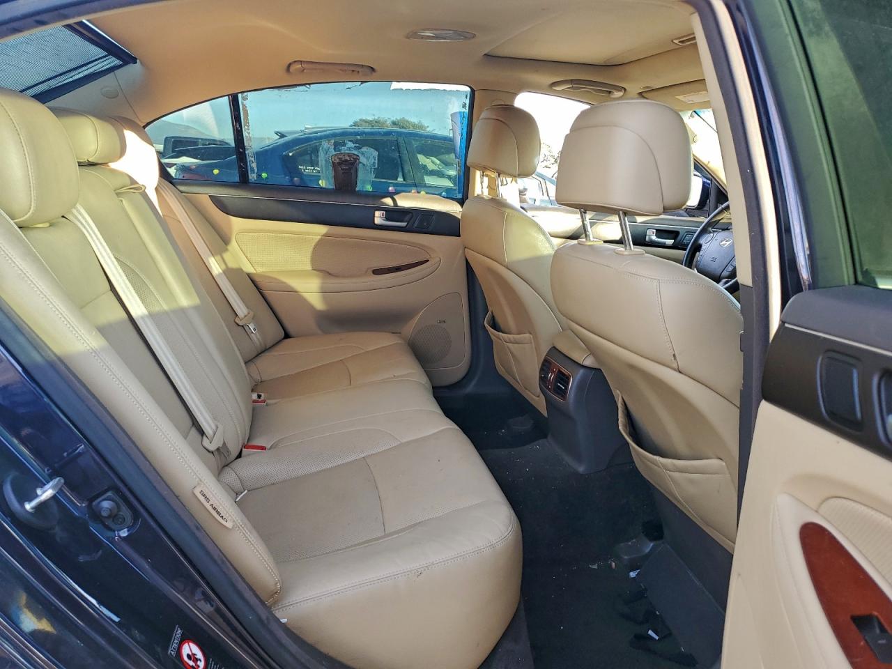 2012 HYUNDAI GENESIS 3.8L photo 19