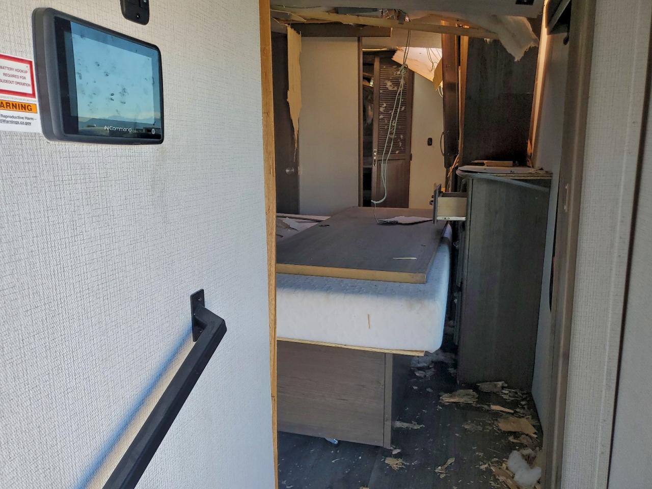 2023 COUG TRAV TRAIL - RV photo 5